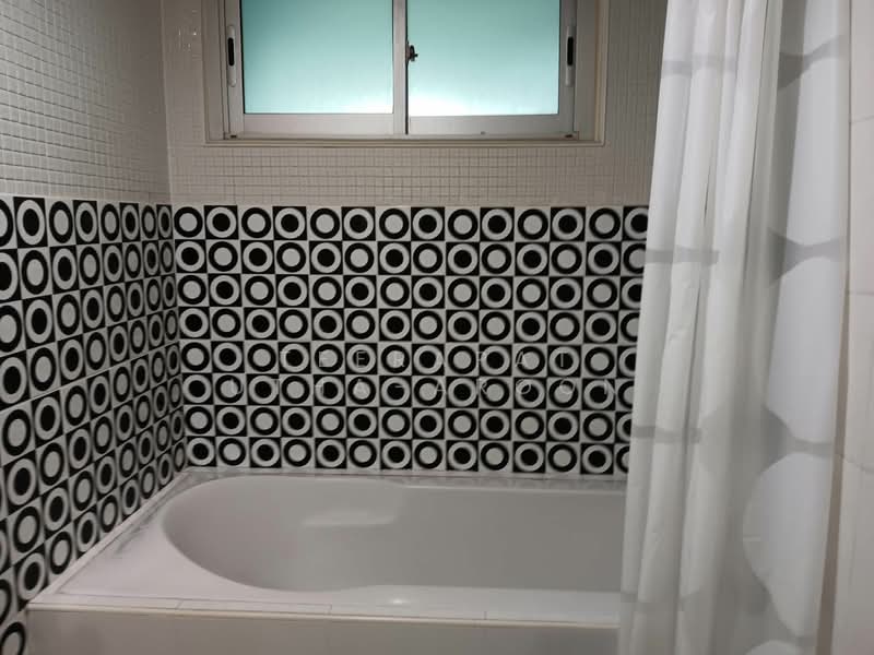 Condo One Thonglor Station, Bangkok, Soi Sukhumvit 40, Phra Kanong, Khlong Toei, Bangkok, 1 Bedroom, 50 sqm, Condo For Rent, by Teerapat Utha-aroon, 500226434 - DDproperty.com