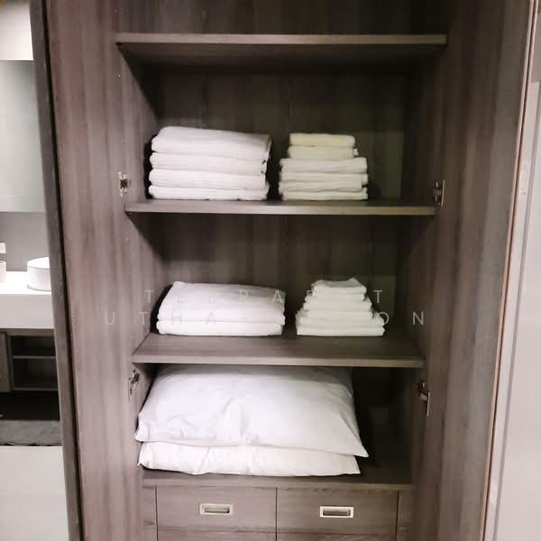 Trapezo Sukhumvit 16, Bangkok, Soi Sukhumvit 16, Khlong Toei, Khlong Toei, Bangkok, 2 Bedrooms, 85 sqm, Condo For Rent, by Teerapat Utha-aroon, 500226437 - DDproperty.com