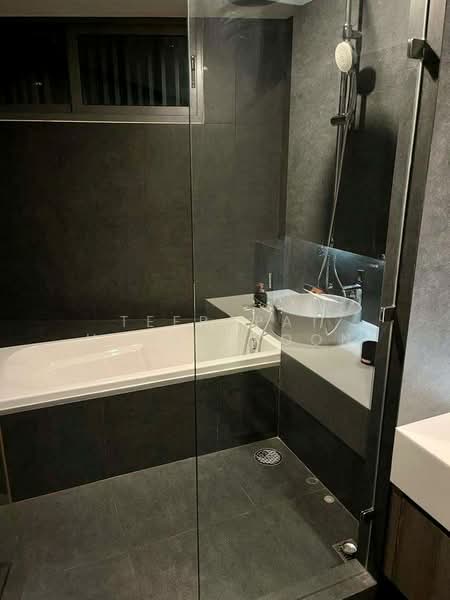 Trapezo Sukhumvit 16, Bangkok, Soi Sukhumvit 16, Khlong Toei, Khlong Toei, Bangkok, 2 Bedrooms, 85 sqm, Condo For Rent, by Teerapat Utha-aroon, 500226437 - DDproperty.com