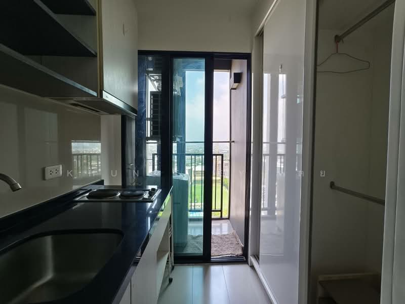 The Base Park East Sukhumvit 77, Bangkok, 99 Soi Pridi Banomyong 2, Phra Kanong Nua, Watthana, Bangkok, 1 Bedroom, 30 sqm, Condo For Rent, by Khun Toey เตย, 500226498 - DDproperty.com