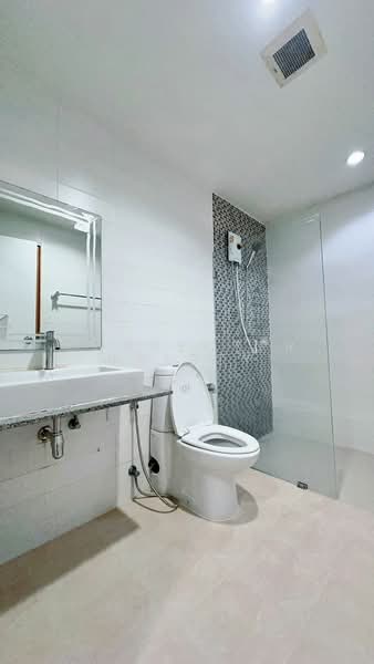 For Rent - The IRIS Rama 9-Srinakarin, Bangkok