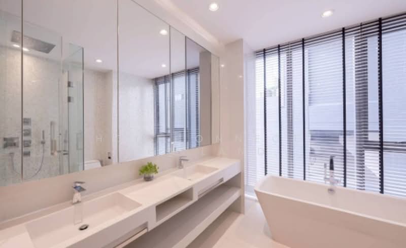 Vittorio 39, Bangkok, 8 Sukhumvit, Khlong Tan Nua, Watthana, Bangkok, 2 Bedrooms, 138 sqm, Condo For Sale, by HomeConnect Thailand, 500226541 - DDproperty.com