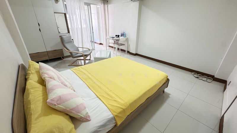 ขาย - Intraview Condotown : อินทราวิวคอนโดทาวน์, กรุงเทพ