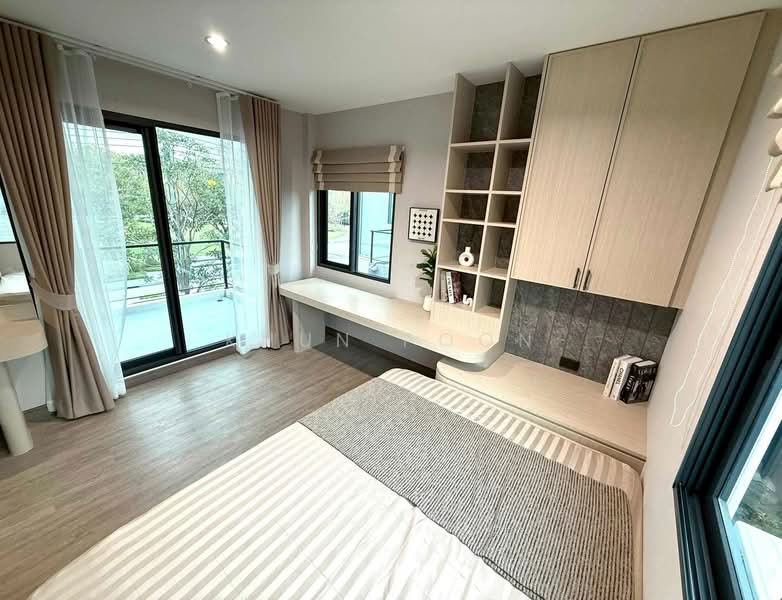 Baan Klang Mueng The Edition Bangna, Samut Prakan, Bang Kaeo, Bang Plee, Samut Prakan, 4 Bedrooms, 320 sqm, Single Detached House For Rent, by Khun Poon, 500226569 - DDproperty.com