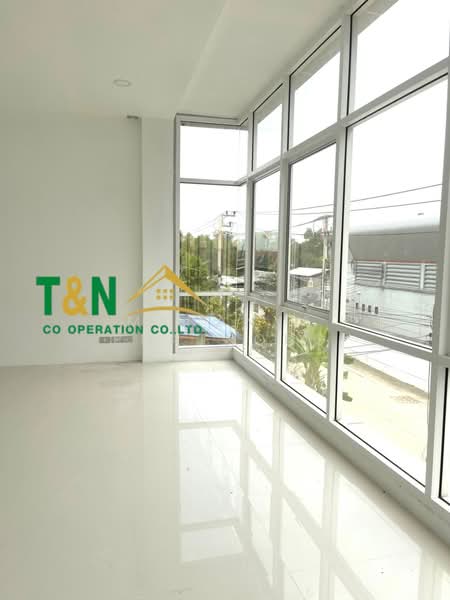 โกดัง พร้อมสำนักงาน 3 ชั้น พร้อมที่ดินเปล่า เทพกุญชร 45, Pathum Thani, Khlong Nung, Khlong Luang, Pathum Thani, , 800 sqm, Land For Sale, by MANANYA PHATHONG, 500226573 - DDproperty.com