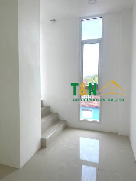 โกดัง พร้อมสำนักงาน 3 ชั้น พร้อมที่ดินเปล่า เทพกุญชร 45, Pathum Thani, Khlong Nung, Khlong Luang, Pathum Thani, , 800 sqm, Land For Sale, by MANANYA PHATHONG, 500226573 - DDproperty.com