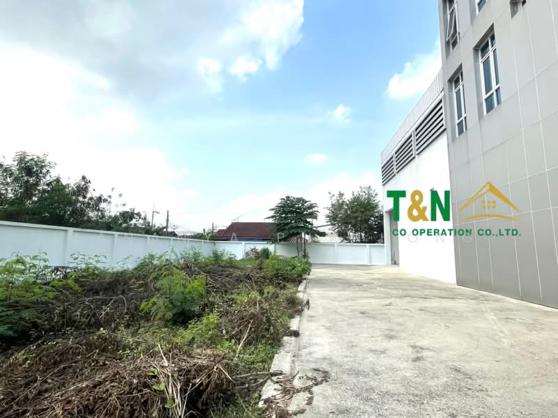 โกดัง พร้อมสำนักงาน 3 ชั้น พร้อมที่ดินเปล่า เทพกุญชร 45, ปทุมธานี, คลองหนึ่ง, คลองหลวง, ปทุมธานี, 800 ตร.ม., ที่ดิน ขาย, โดย MANANYA PHATHONG, 500226573 - DDproperty.com