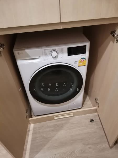 Noble State 39, Bangkok, 35 Soi Sukhumvit 39, Khlong Tan Nua, Watthana, Bangkok, 1 Bedroom, 30 sqm, Condo For Rent, by Sakan Akkara-aektalin, 500226589 - DDproperty.com