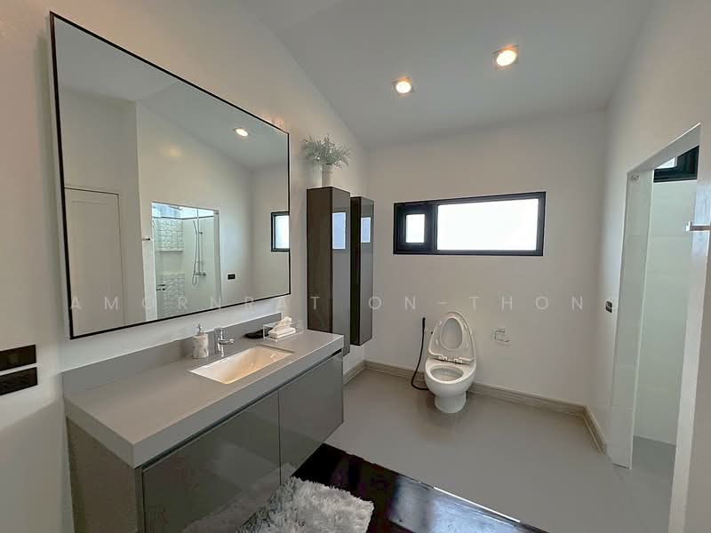 House, Bangkok, Khlong Tan Nua, Watthana, Bangkok, 4 Bedrooms, 450 sqm, Single Detached House For Rent, by Amornrat On-Thong, 500226601 - DDproperty.com