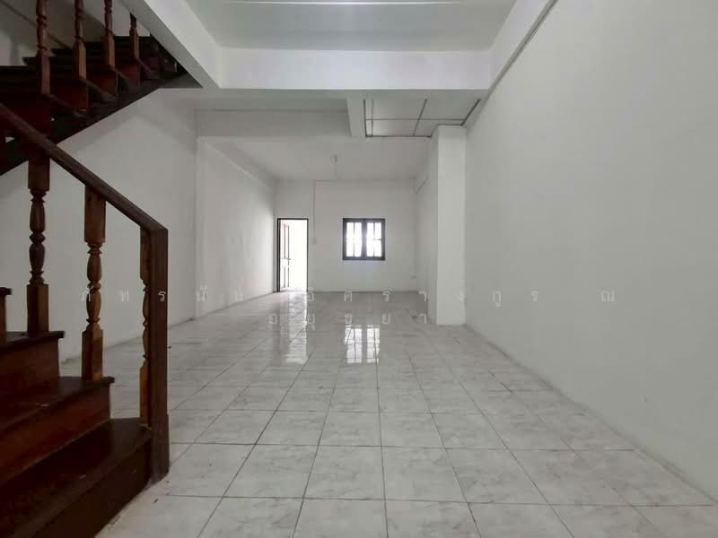 หมู่บ้านพรรณนิภา 3 ถนนรังสิต-นครนายก ตำบลคลองสี่ อำเภอคลองหลวง จังหวัดปทุมธานี, ปทุมธานี, คลองสี่, คลองหลวง, ปทุมธานี, 94 ตร.ม., ทาวน์เฮ้าส์ ขาย, โดย ภัทรนัน อิศรางกูร ณ อยุธยา, 500226656 - DDproperty.com