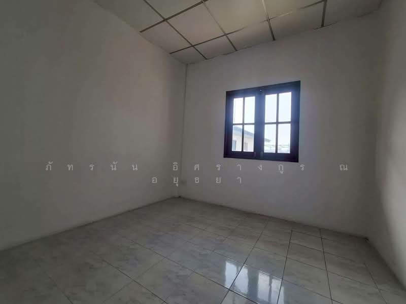 หมู่บ้านพรรณนิภา 3 ถนนรังสิต-นครนายก ตำบลคลองสี่ อำเภอคลองหลวง จังหวัดปทุมธานี, Pathum Thani, Khlong Si, Khlong Luang, Pathum Thani, 2 Bedrooms, 94 sqm, Townhouse For Sale, by ภัทรนัน อิศรางกูร ณ อยุธยา, 500226656 - DDproperty.com