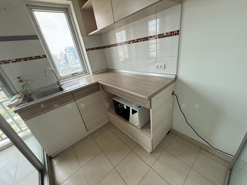 Lumpini Place Rama 4-Kluaynamthai, Bangkok, 4004 Rama 4 Road, Phra Kanong, Khlong Toei, Bangkok, 1 Bedroom, 35 sqm, Condo For Rent, by Khun Toey เตย, 500226702 - DDproperty.com