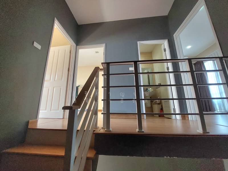 3-story townhome for rent, Golden Town Soi Nawamin 27, 5 bedrooms, 4 bathrooms, extended front area, Bangkok, Khlong Kum, Bueng Kum, Bangkok, 5 Bedrooms, 210 sqm, Townhouse For Rent, by สิริกาญจน์ กุลจิราธีรัตม์, 500226714 - DDproperty.com