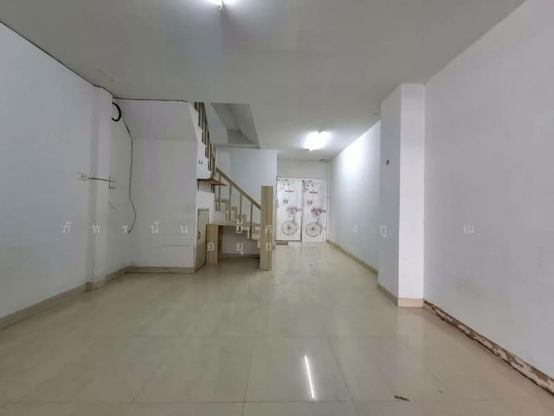 Moobaan K.C. Ramintra 7, Bangkok, Sam Wa Tawan Tok, Khlong Sam Wa, Bangkok, 2 Bedrooms, 64 sqm, Townhouse For Sale, by ภัทรนัน อิศรางกูร ณ อยุธยา, 500226715 - DDproperty.com