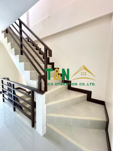 ขาย - อาคารพาณิชย์ 3 ชั้น วัดไผ่เขียว ทุ่งสีกัน, กรุงเทพ