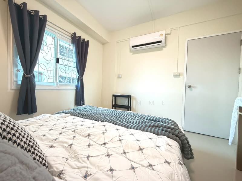 For Sale - Baan Ua-Athorn Wat Phra Ngoen, Nonthaburi