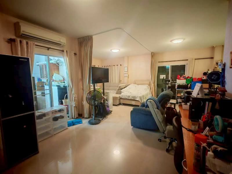 บ้านภัคภิรมย์ รีสอร์ท (Baan Pakpirom Resort) สุวินทวงศ์ 5/2, Bangkok, ถนนสุวินทวงศ์, Saen Sab, Min Buri, Bangkok, 4 Bedrooms, 260 sqm, Single Detached House For Sale, by คุณ พรชัย เสนจันทร์ฒิไชย (โก้), 500226765 - DDproperty.com