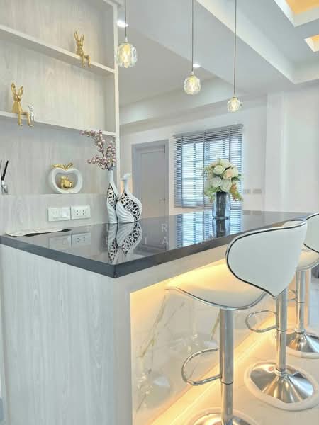 4 Bedroom Pool Villa for Sale East Pattaya, Chon Buri (Pattaya), Bang Lamung, Bang Lamung (Pattaya), Chon Buri (Pattaya), 4 Bedrooms, 360 sqm, Villa For Sale, by PLC real estate, 500226834 - DDproperty.com