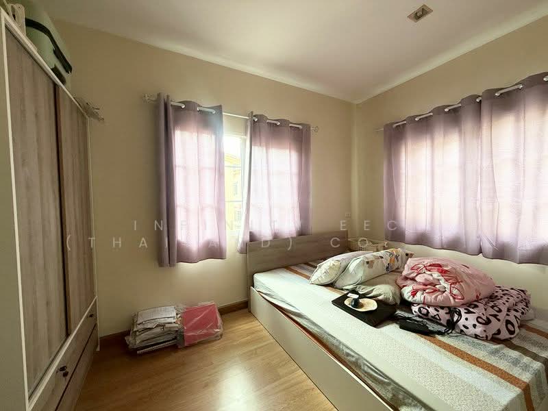 Golden Town Sriracha-Assumption, Chon Buri (Pattaya), Kaokilo, Surasak, Si Racha, Chon Buri (Pattaya), 4 Bedrooms, 150 sqm, Townhouse For Sale, by Infinity EEC (Thailand) Co., Ltd., 500226855 - DDproperty.com