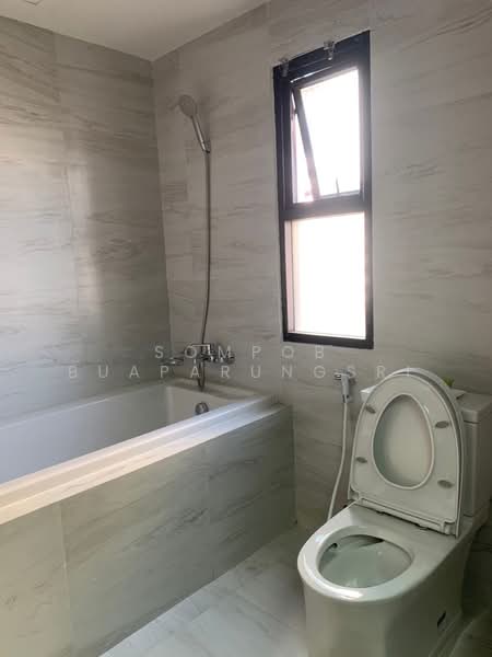 G.P. Grande Tower, Bangkok, 55 Sukhumvit 23, Khlongtoei Nua, Watthana, Bangkok, 3 Bedrooms, 220 sqm, Condo For Rent, by Sompob Buaparungsri, 500226870 - DDproperty.com