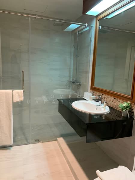 G.P. Grande Tower, Bangkok, 55 Sukhumvit 23, Khlongtoei Nua, Watthana, Bangkok, 3 Bedrooms, 220 sqm, Condo For Rent, by Sompob Buaparungsri, 500226870 - DDproperty.com