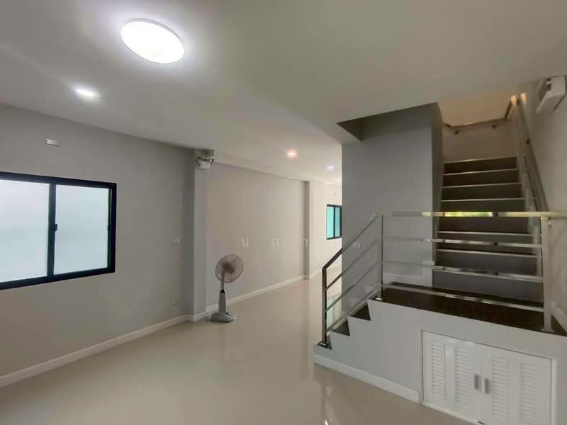 บ้านสวยพร้อมอยู่ รังสิต – สะพานแดง คลอง 1 ซอย 16, Pathum Thani, Prachathipat, Thanyaburi, Pathum Thani, 2 Bedrooms, 150 sqm, Single Detached House For Sale, by นภา, 500226881 - DDproperty.com