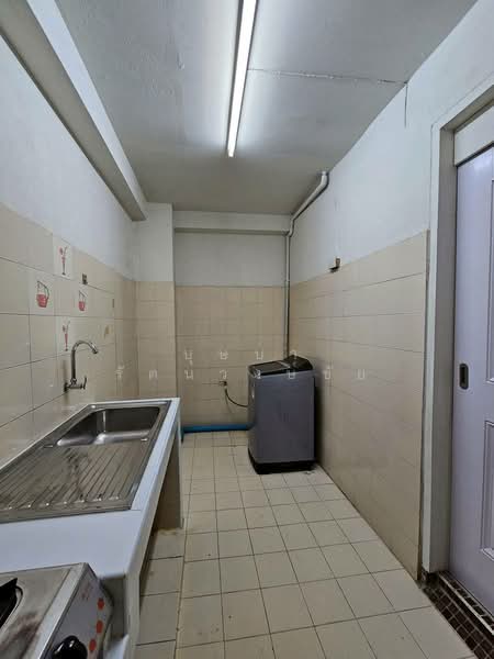 เลี้ยงสัตว์ได้ ทำเลอ่อนนุช 50 MRT ศรีนุช ให้เช่าทาวน์เฮ้าส์ 2 ชั้น บ้านพร้อมอยู่ เฟอร์ครบ ทำเลดี, Bangkok, อ่อนนุช, Suan Luang, Suan Luang, Bangkok, 2 Bedrooms, 128 sqm, Townhouse For Rent, by บุษบา รัตนวงษ์ชัย, 500226883 - DDproperty.com