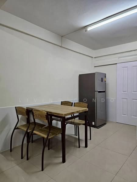 ทาวน์เฮ้าส์ ซอย อ่อนนุช 50, Bangkok, Suan Luang, Suan Luang, Bangkok, 2 Bedrooms, 128 sqm, Townhouse For Rent, by Living Condo, 500226899 - DDproperty.com