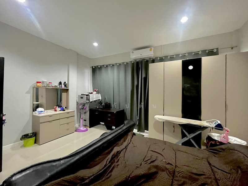 อยู่เองก็ลงตัว ทำออฟฟิศก็เวิร์ก!!! ขายทาวน์โฮม 3 ชั้น ซอยบรมราชชนนี 4 ฟังก์ชันยืดหยุ่น, กรุงเทพ, บางบำหรุ, บางพลัด, กรุงเทพ, 325 ตร.ม., ทาวน์เฮ้าส์ ขาย, โดย คุณกัปตัน, 500226903 - DDproperty.com