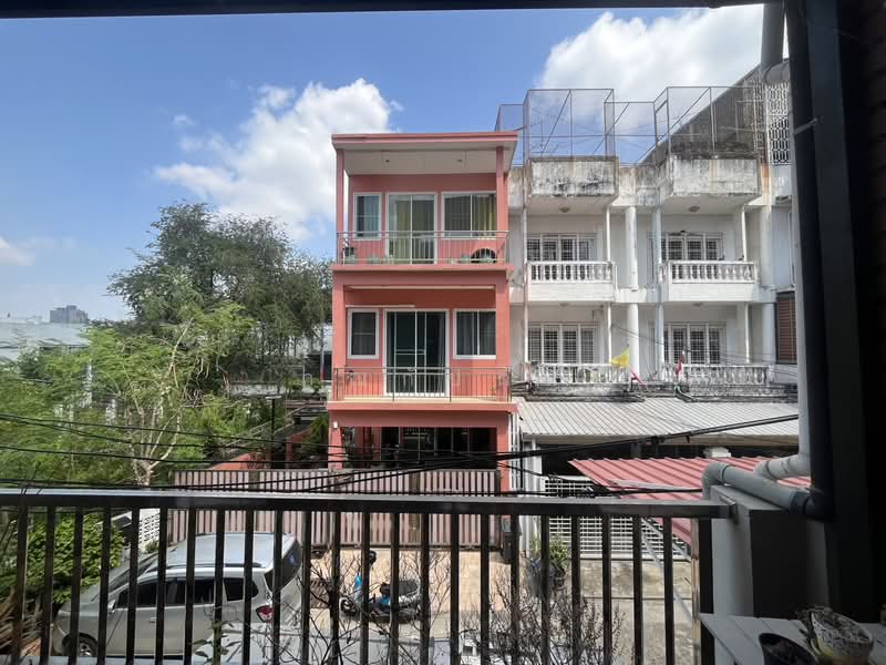 อยู่เองก็ลงตัว ทำออฟฟิศก็เวิร์ก!!! ขายทาวน์โฮม 3 ชั้น ซอยบรมราชชนนี 4 ฟังก์ชันยืดหยุ่น, Bangkok, Bang Bamru, Bang Phlat, Bangkok, 4 Bedrooms, 325 sqm, Townhouse For Sale, by คุณกัปตัน, 500226903 - DDproperty.com