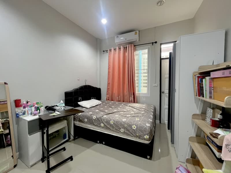 อยู่เองก็ลงตัว ทำออฟฟิศก็เวิร์ก!!! ขายทาวน์โฮม 3 ชั้น ซอยบรมราชชนนี 4 ฟังก์ชันยืดหยุ่น, กรุงเทพ, บางบำหรุ, บางพลัด, กรุงเทพ, 325 ตร.ม., ทาวน์เฮ้าส์ ขาย, โดย คุณกัปตัน, 500226903 - DDproperty.com