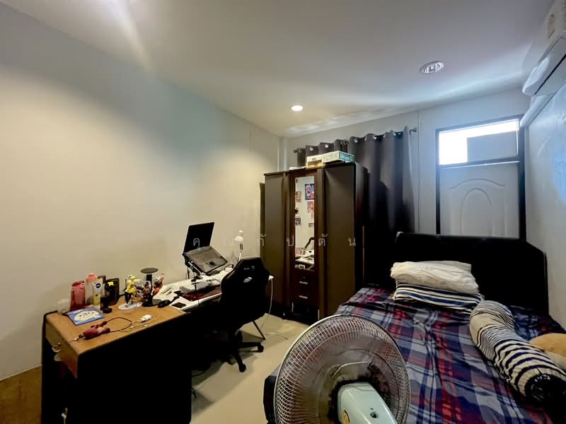 อยู่เองก็ลงตัว ทำออฟฟิศก็เวิร์ก!!! ขายทาวน์โฮม 3 ชั้น ซอยบรมราชชนนี 4 ฟังก์ชันยืดหยุ่น, กรุงเทพ, บางบำหรุ, บางพลัด, กรุงเทพ, 325 ตร.ม., ทาวน์เฮ้าส์ ขาย, โดย คุณกัปตัน, 500226903 - DDproperty.com