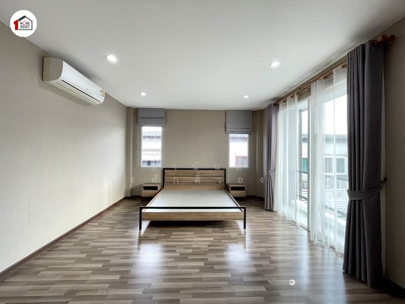 TARA Ratchaphruek-Pinklao, Nonthaburi, Plai Bang Road, Mahasawat, Bang Kruai, Nonthaburi, 3 Bedrooms, 240 sqm, Single Detached House For Sale, by อานันท์ ขจรศักดิ์ว่องไว, 500226947 - DDproperty.com