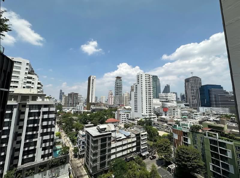 Noble Around Sukhumvit 33, Bangkok, 17 Soi Sukhumvit 33, Khlong Tan Nua, Watthana, Bangkok, 1 Bedroom, 36 sqm, Condo For Rent, by Peeraphong Jamsai, 500226950 - DDproperty.com