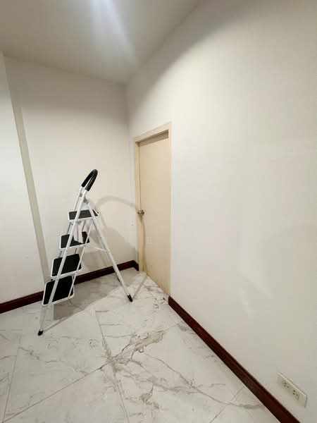 ทาวน์โฮมลาดพร้าว กรุงเทพมหานคร, Bangkok, Lat Phrao, Lat Phrao, Bangkok, 3 Bedrooms, 222 sqm, Townhouse For Sale, by The Best Property แคท, 500226989 - DDproperty.com