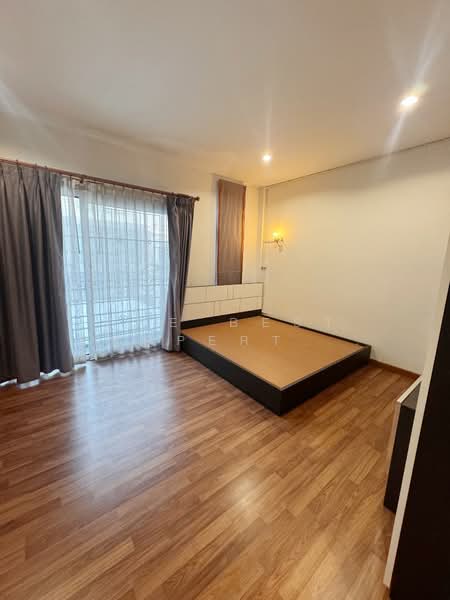 ทาวน์โฮมลาดพร้าว กรุงเทพมหานคร, Bangkok, Lat Phrao, Lat Phrao, Bangkok, 3 Bedrooms, 222 sqm, Townhouse For Sale, by The Best Property แคท, 500226989 - DDproperty.com