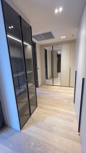 Tonson One Residence, Bangkok, Soi Tonson, Ploenchit Road, Lumphini, Pathum Wan, Bangkok, 3 Bedrooms, 253 sqm, Condo For Rent, by อัปศรรัชย์ ไวทยานุวัตติ, 500227036 - DDproperty.com