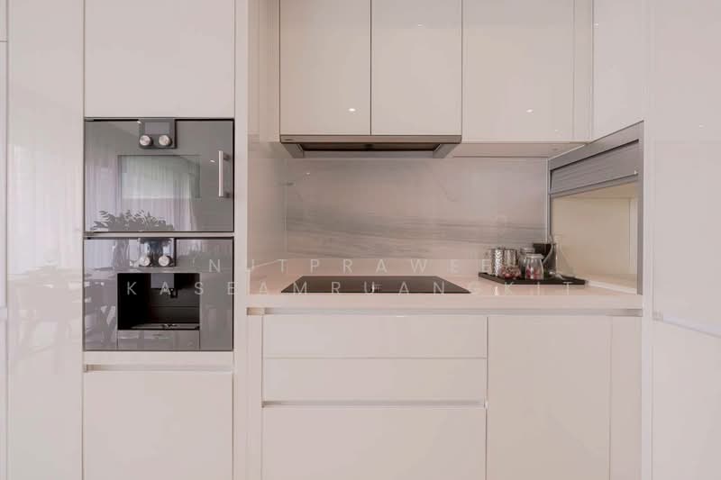 Vittorio 39, Bangkok, 8 Sukhumvit, Khlong Tan Nua, Watthana, Bangkok, 2 Bedrooms, 138 sqm, Condo For Sale, by Nutprawee Kaseamruangkit, 500227055 - DDproperty.com