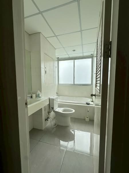 Supalai River Place Charoen Nakorn, Bangkok, 1529 Soi Chareonnakorn 39, Chareonnakorn Road, Bang Lam Phu Lang, Khlong San, Bangkok, 2 Bedrooms, 80 sqm, Condo For Sale, by The Best Property โบว์, 500227060 - DDproperty.com