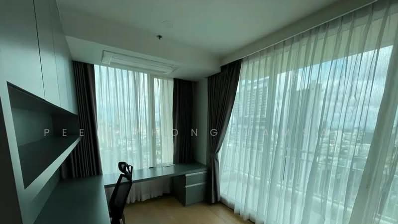 The Empire Place, Bangkok, 88 Narathiwatratchanakharin Road, Thung Maha Mek, Sathon, Bangkok, 3 Bedrooms, 183 sqm, Condo For Rent, by Peeraphong Jamsai, 500227123 - DDproperty.com