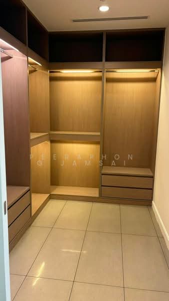 185 Rajadamri, Bangkok, 185 Rajadamri Road, Lumphini, Pathum Wan, Bangkok, 3 Bedrooms, 225 sqm, Condo For Rent, by Peeraphong Jamsai, 500227138 - DDproperty.com