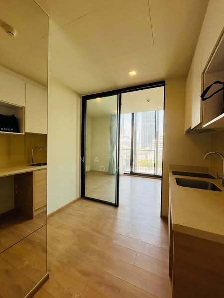 Noble Around Sukhumvit 33, Bangkok, 17 Soi Sukhumvit 33, Khlong Tan Nua, Watthana, Bangkok, Studio, 28 sqm, Condo For Rent, by Natta Buromsee, 500227156 - DDproperty.com