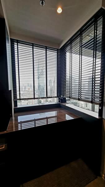 The Lofts Silom : เดอะ ลอฟท์ สีลม, กรุงเทพ, ถนนประมวญ, สีลม, บางรัก, กรุงเทพ, 85 ตร.ม., คอนโด ให้เช่า, โดย NINA SIRIBOON, 500227200 - DDproperty.com