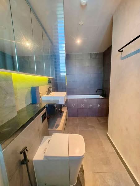 The Lofts Asoke, Bangkok, Sukhumvit 21 Road, Khlongtoei Nua, Watthana, Bangkok, 3 Bedrooms, 130 sqm, Condo For Rent, by Natta Buromsee, 500227201 - DDproperty.com