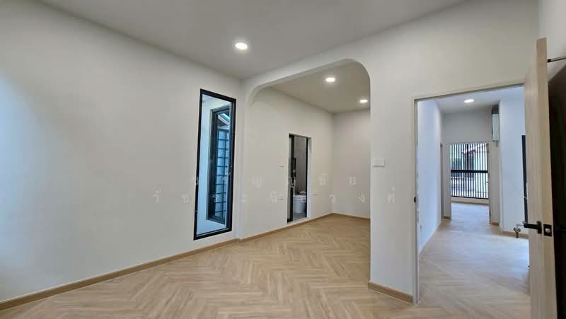 Baan Suan Prinsiri, Bangkok, Khlong Kum, Bueng Kum, Bangkok, 4 Bedrooms, 200 sqm, Single Detached House For Sale, by ชรัญญ์ชัย วัชระนิธิวงศ์, 500227208 - DDproperty.com