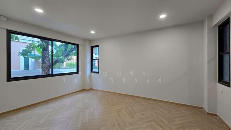 Baan Suan Prinsiri, Bangkok, Khlong Kum, Bueng Kum, Bangkok, 4 Bedrooms, 200 sqm, Single Detached House For Sale, by ชรัญญ์ชัย วัชระนิธิวงศ์, 500227208 - DDproperty.com