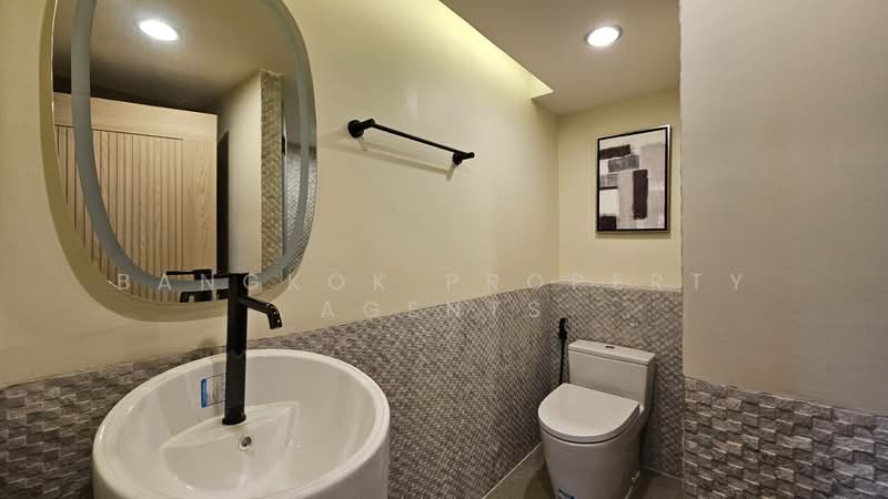 Baan Suanpetch, Bangkok, 18 Soi Sukhumvit 39, Khlong Tan Nua, Watthana, Bangkok, 2 Bedrooms, 135 sqm, Condo For Sale, by BANGKOK PROPERTY AGENTS, 500227275 - DDproperty.com