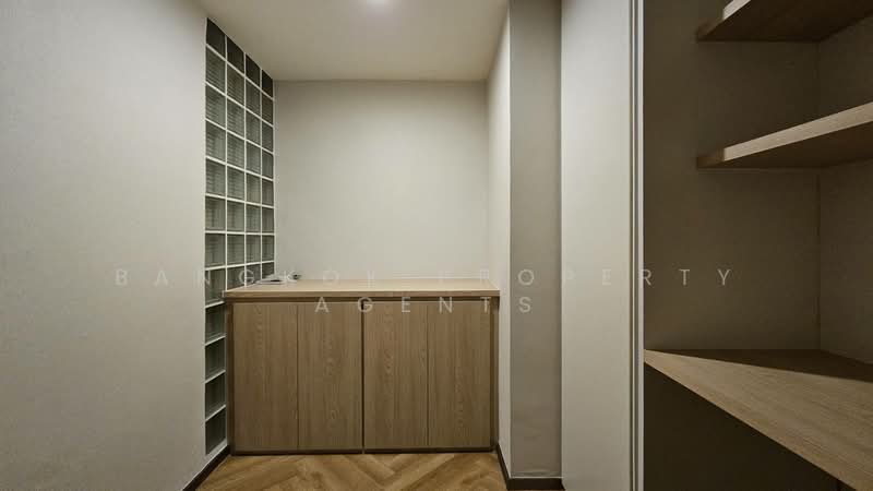 Baan Suanpetch, Bangkok, 18 Soi Sukhumvit 39, Khlong Tan Nua, Watthana, Bangkok, 2 Bedrooms, 135 sqm, Condo For Sale, by BANGKOK PROPERTY AGENTS, 500227275 - DDproperty.com