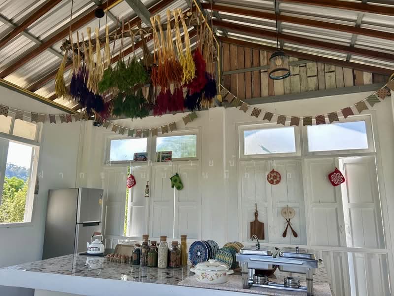 ขายบ้านเดี่ยว/รีสอร์ท พร้อมที่ดิน 10ไร่ วิวภูเขา เหมาะทำโรงแรม รีสอร์ท โฮมสเตย์ พูลวิลล่า Air bnb, Saraburi, 4016, Salang Phun, Wang Muang, Saraburi, 4 Bedrooms, 2,000 sqm, Single Detached House For Sale, by ฝากขายบ้าน ฝากขายบ้านมือสอง ฝากขายอสัง Realty HuB, 500227297 - DDproperty.com