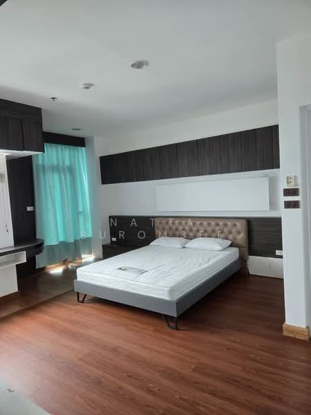 St Louis Grand Terrace, Bangkok, Soi Sathon 11 S Sathon Rd, Yan Nawa, Sathon, Bangkok, 2 Bedrooms, 90 sqm, Condo For Sale, by Natta Buromsee, 500227302 - DDproperty.com